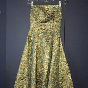 Gorgeous Strapless Cynthia Rowley